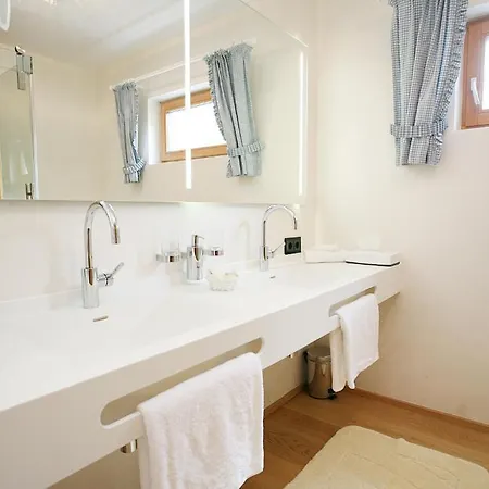 روزيس سونبرغستوبين فندق