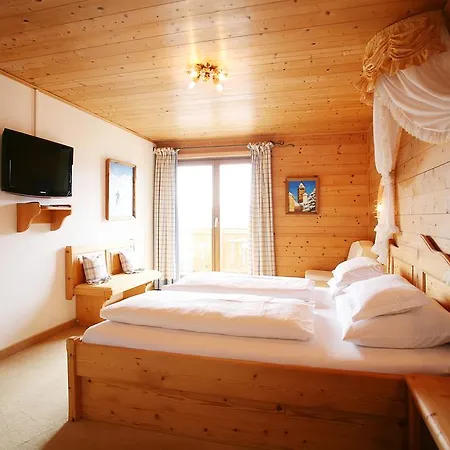 Rosis Sonnbergstuben Отель 4*