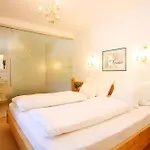 Rosis Sonnbergstuben 4*